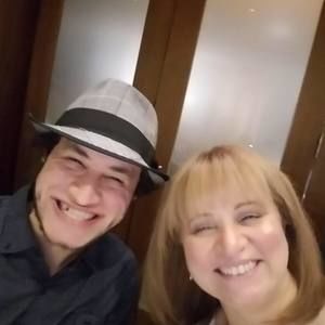 Meet your Posher, Joyce